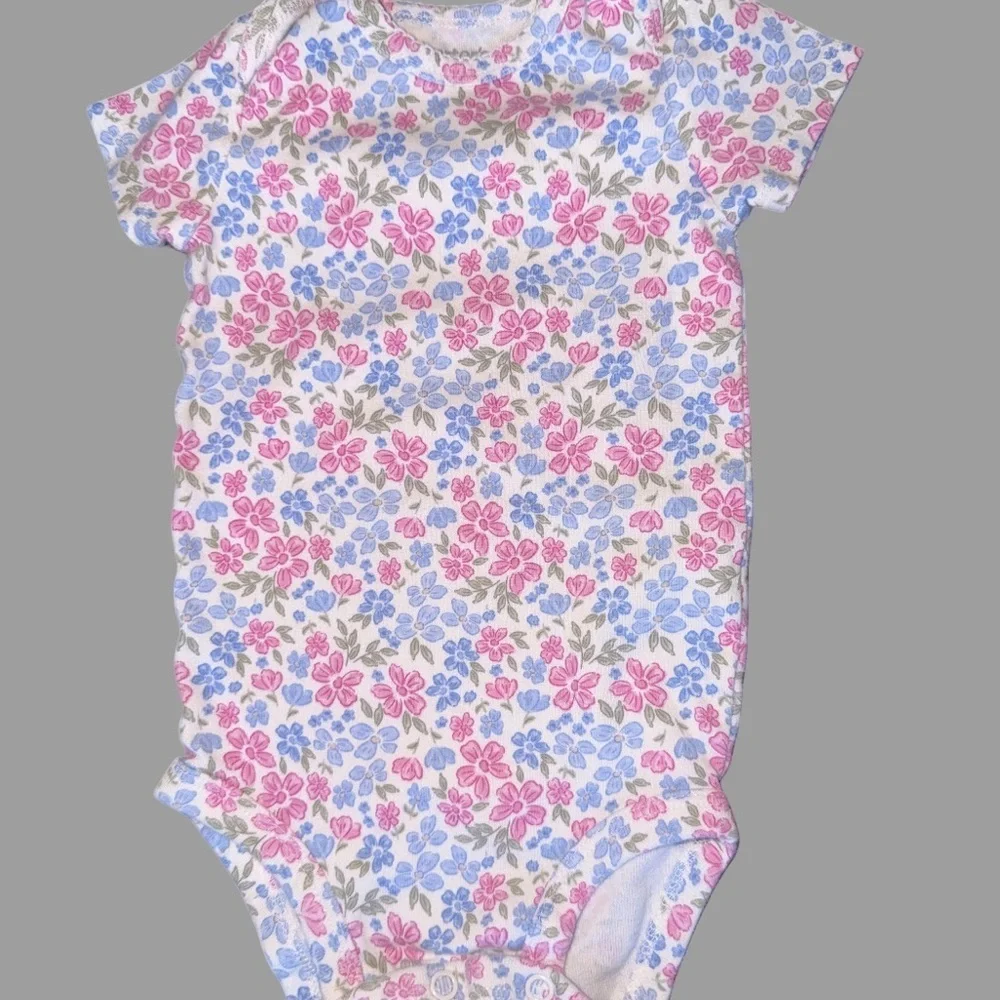 Carter's Baby Girl Bodysuit Bundle | 4 Pieces | Floral | 12 Months | Like New